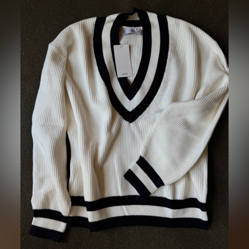 Mango Women's V-Neck Sweater Cricket - Navy and White